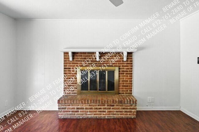 Building Photo - 525 Salem Dr