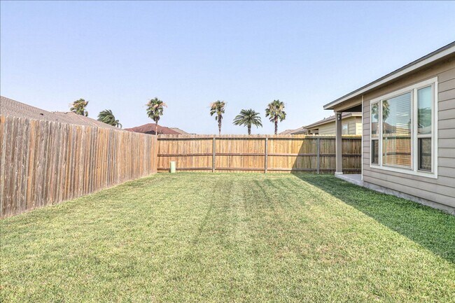 Building Photo - 7618 Quartz Dr