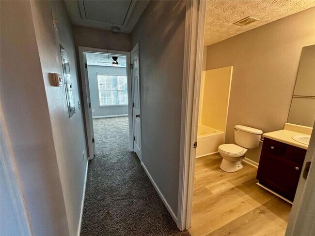 Building Photo - 4249 High Park Ln