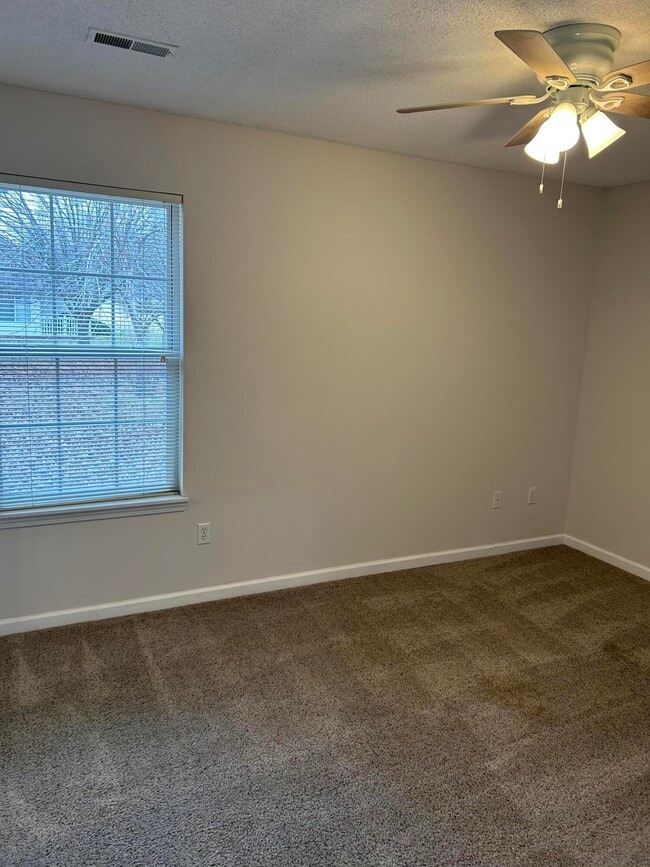 Building Photo - 1201 Squirewood Way