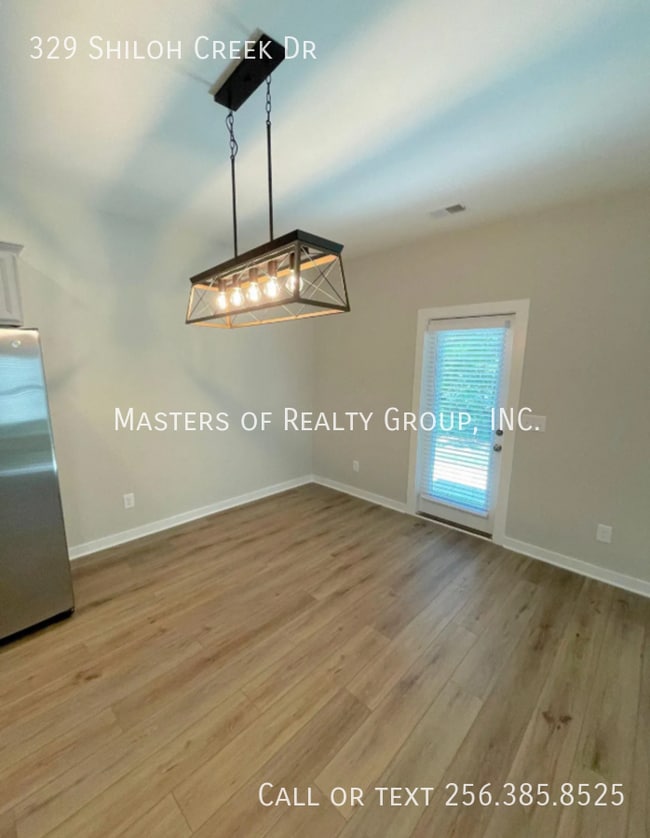 Building Photo - 329 Shiloh Creek Dr