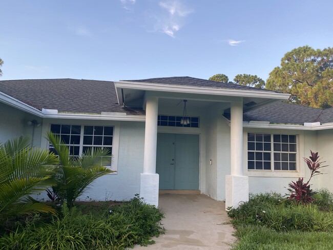 Main house entrance - 16330 E Wiltshire Dr