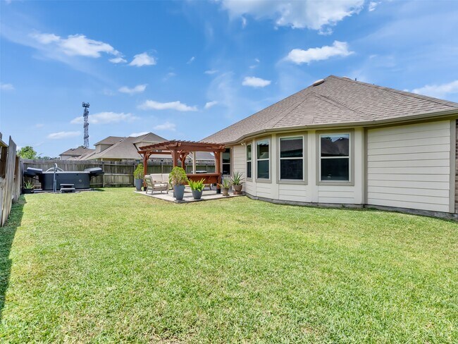 Building Photo - 27997 Lone Hollow Ln