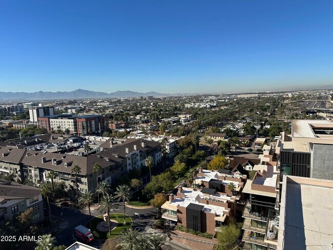 Building Photo - 200 W Portland St