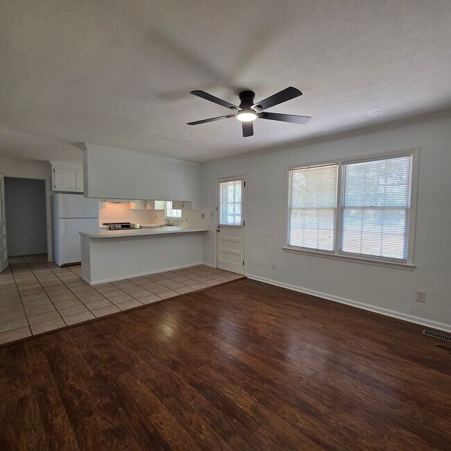 Building Photo - 2625 Partridge Dr