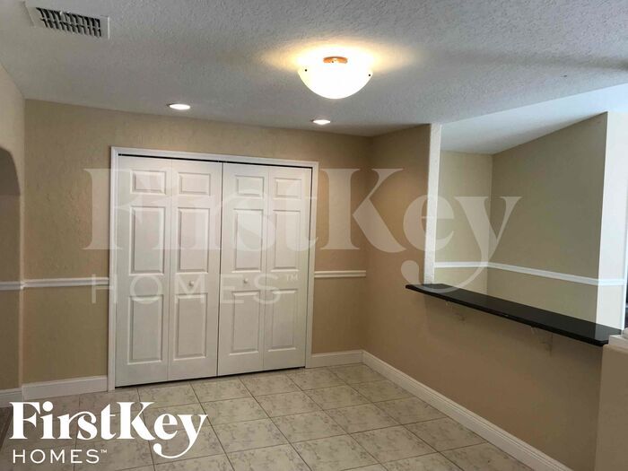 Building Photo - 12126 Dakota Woods Ln