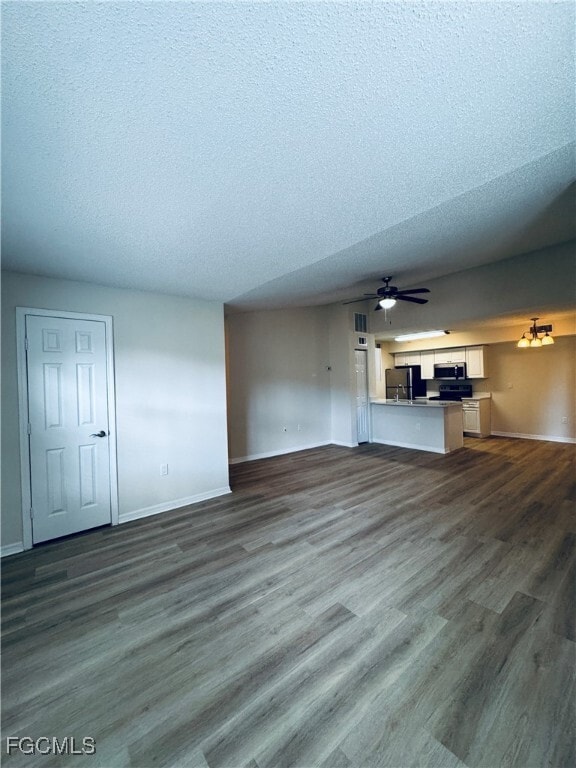 Building Photo - 12700 Equestrian Cir