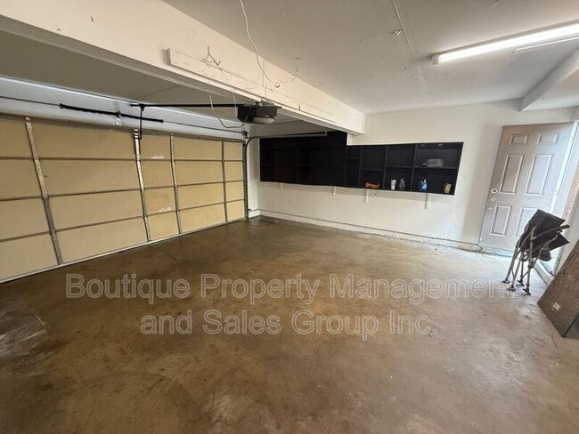 Building Photo - 11086 El Amarillo Ave