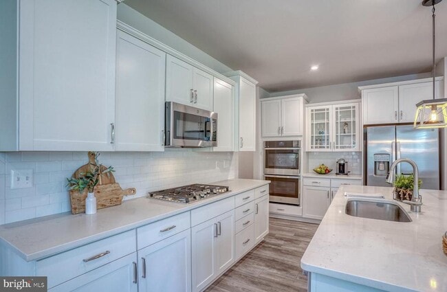 Building Photo - 33163 Oyster Cove Dr