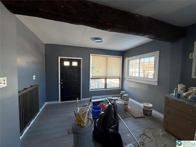 Building Photo - 301 Penn St