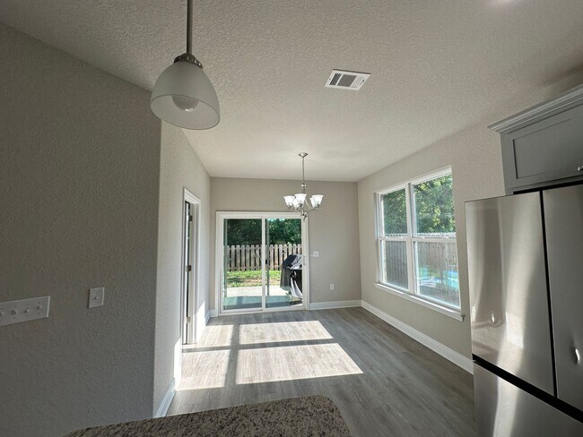 Building Photo - Discover the home of your dreams in the hi...