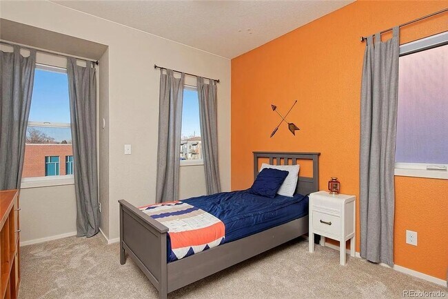 Building Photo - 4BR House in Great Denver Neighborhood