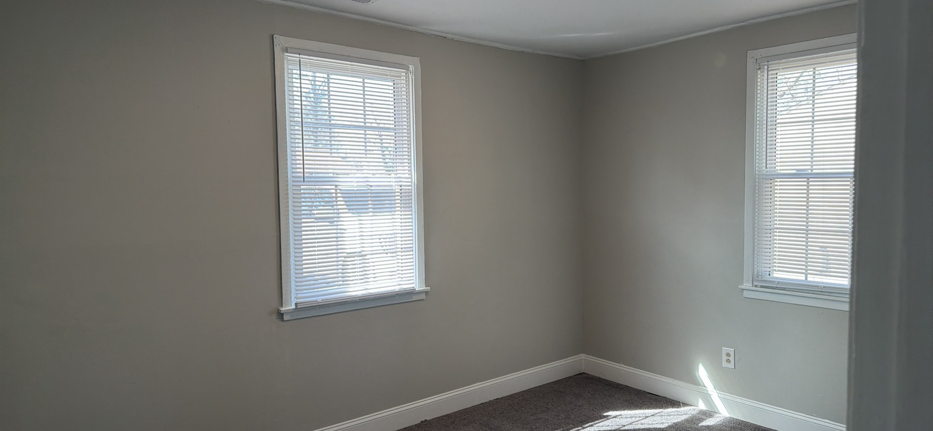 Building Photo - 522 Williams St