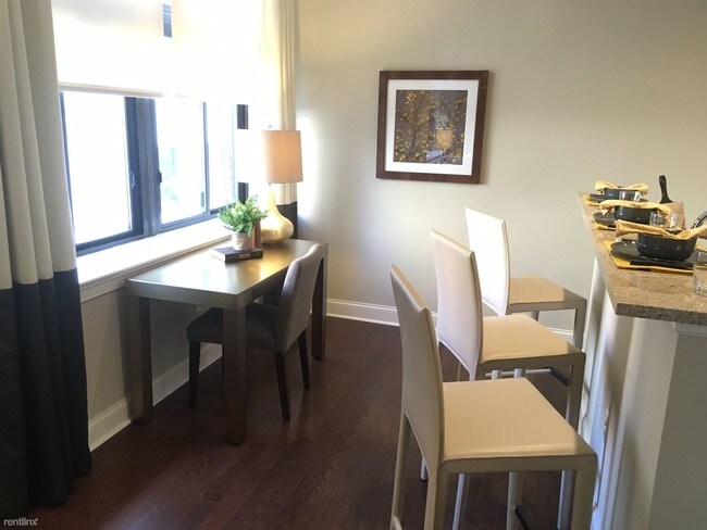 Building Photo - 26 S Calvert St