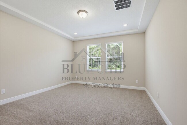 Building Photo - 1213 Pampus Dr