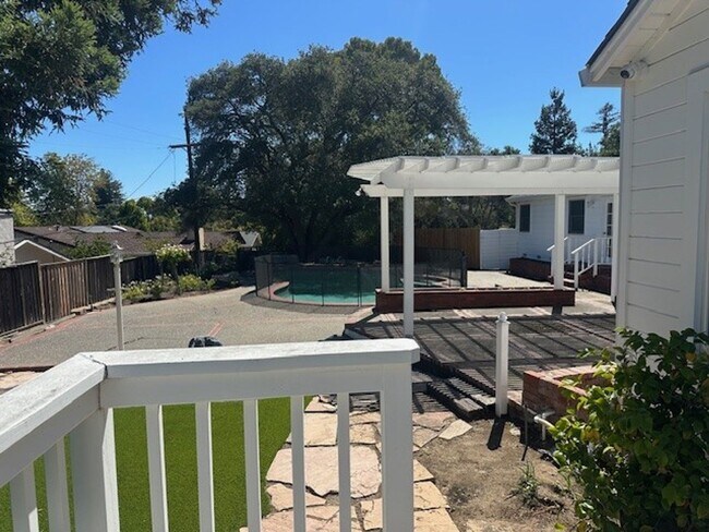 Building Photo - Historic Home On Huge Lot With Swimming Po...