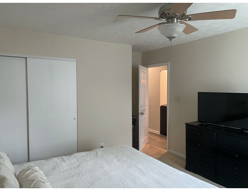 Building Photo - 501 Mohican Dr