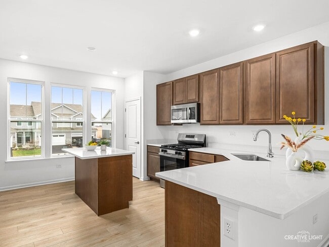 Building Photo - 14954 Dyer Ln