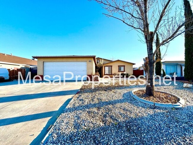 Building Photo - 10607 Moorefield Cir