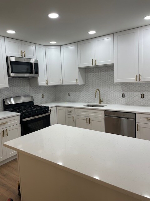 Building Photo - 732 Willopenn Dr