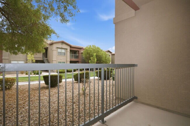 Building Photo - 8000 W Badura Ave