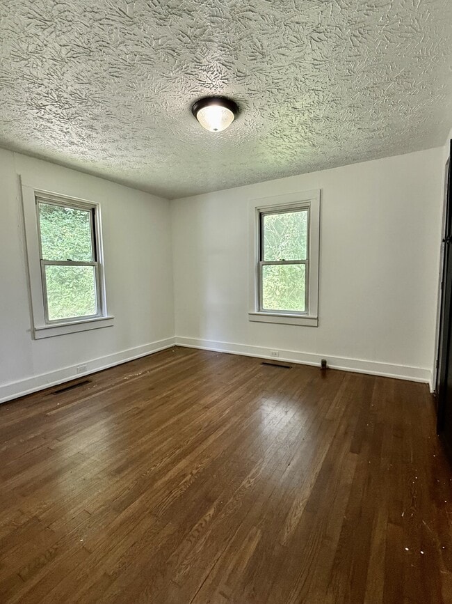 Building Photo - 1135 KY-519
