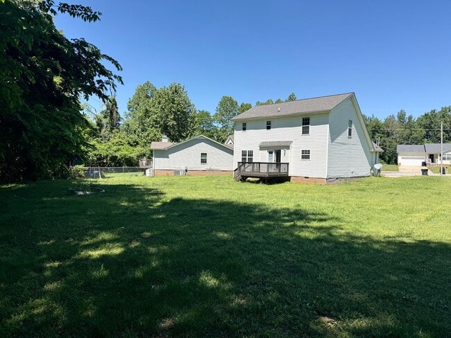 Building Photo - Two Story Home