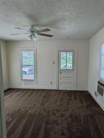 Building Photo - 407 Paluxy St