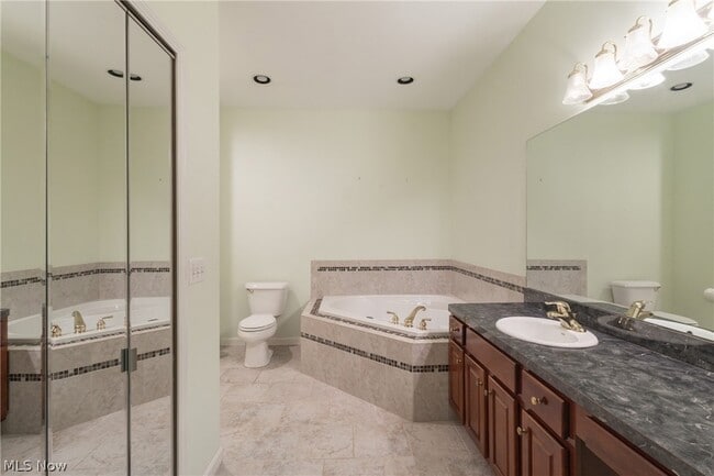 Building Photo - 14480 Quail Ridge Dr