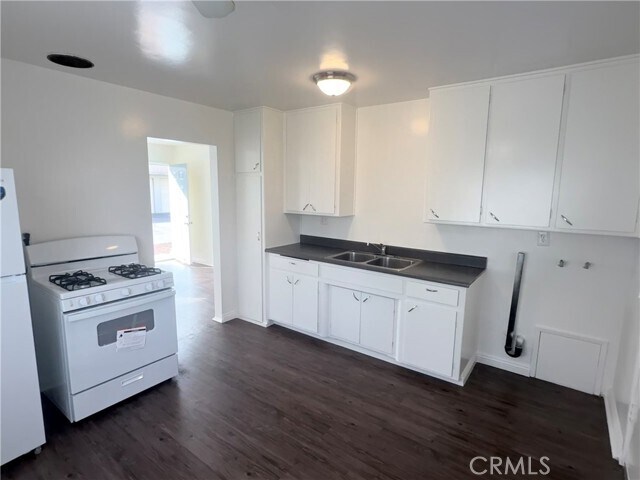 Building Photo - 24638 Eshelman Ave