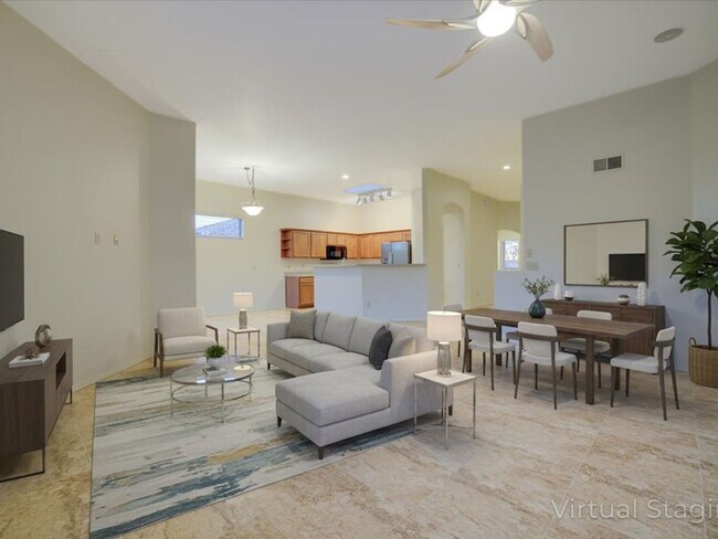 Building Photo - 3 Bedroom 2 Bathroom + Den   Gated Communi...