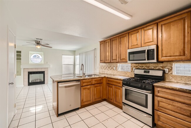 Building Photo - 7516 Sea Spray Ave