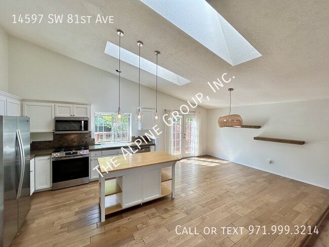 Building Photo - 14597 SW 81st Ave