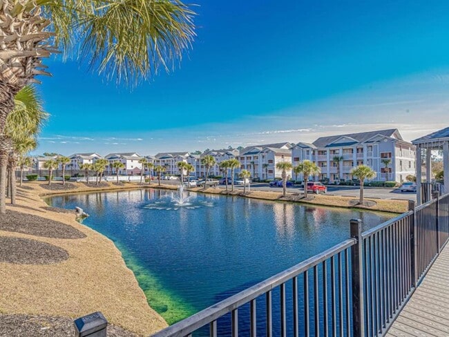 Building Photo - 607 Waterway Village Blvd