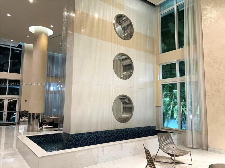 Building Photo - 41 SE 5th St