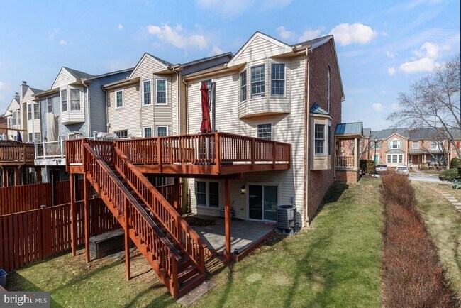 Building Photo - 2733 Quarry Heights Way