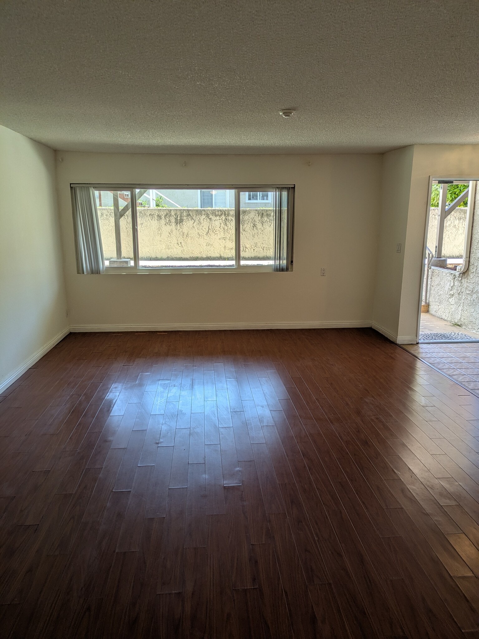 Building Photo - 2105 Mathews Ave