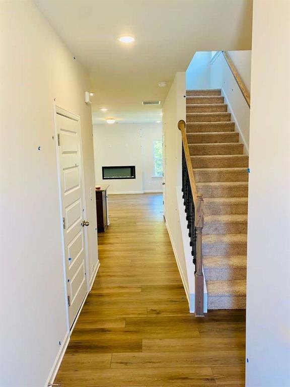 Building Photo - 804 Dundee Wy