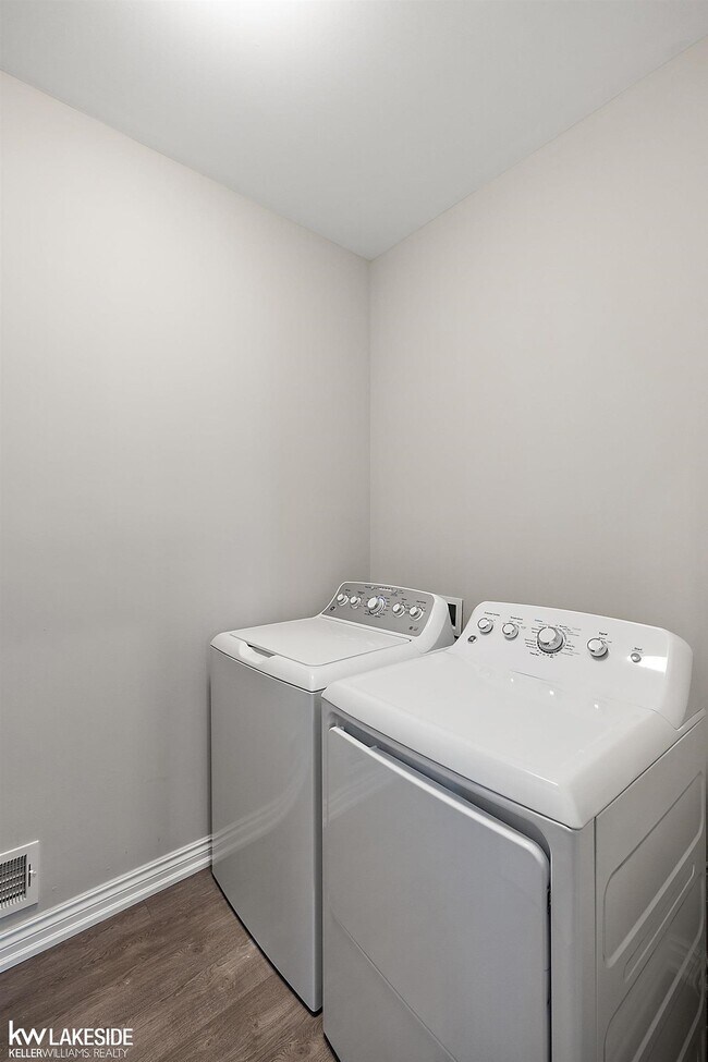 Building Photo - 11382 LANGFELD Spur