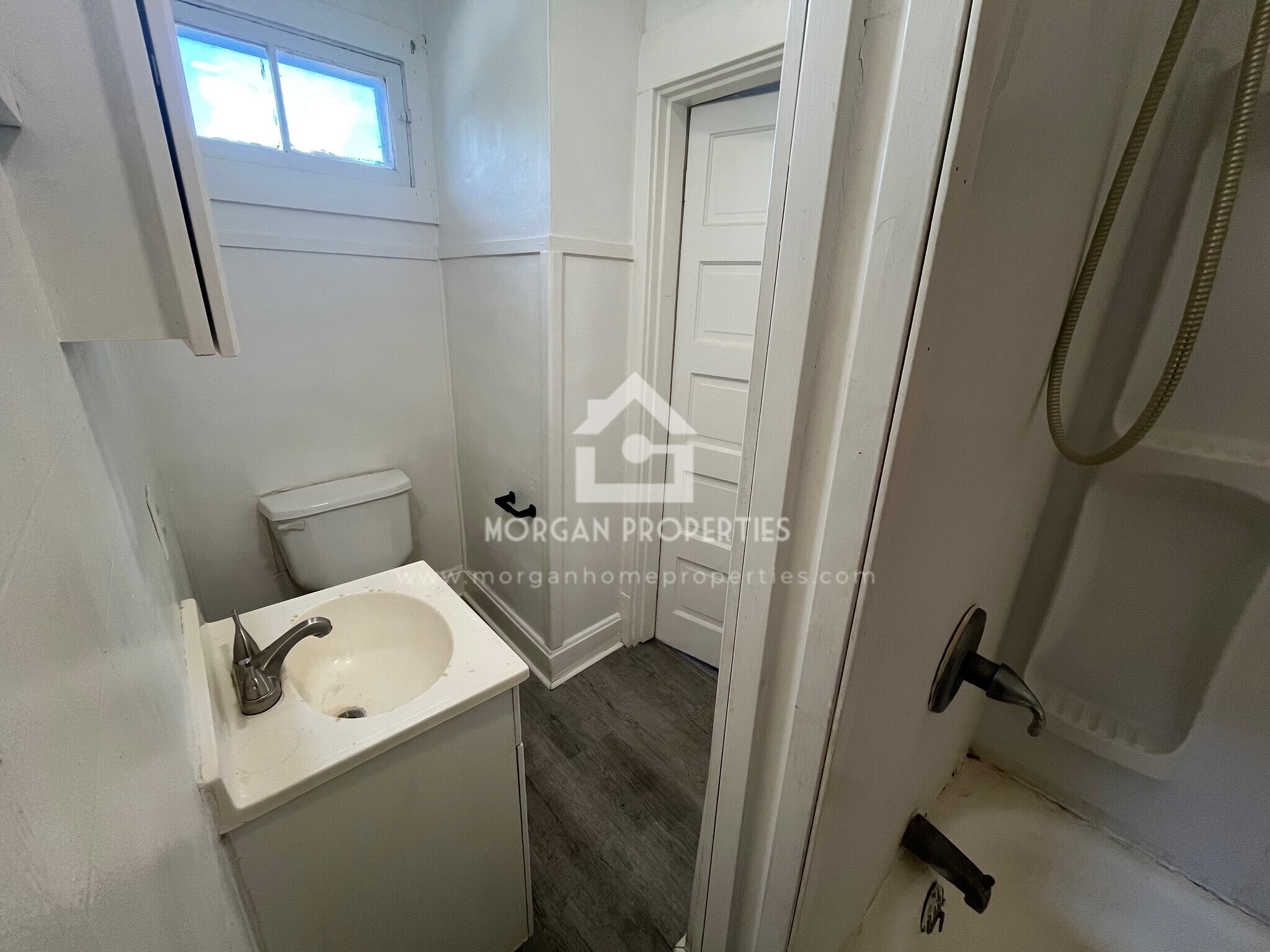 Building Photo - 225 N 10th St