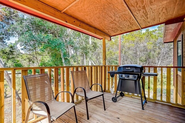 Building Photo - 1374 Forest View Dr