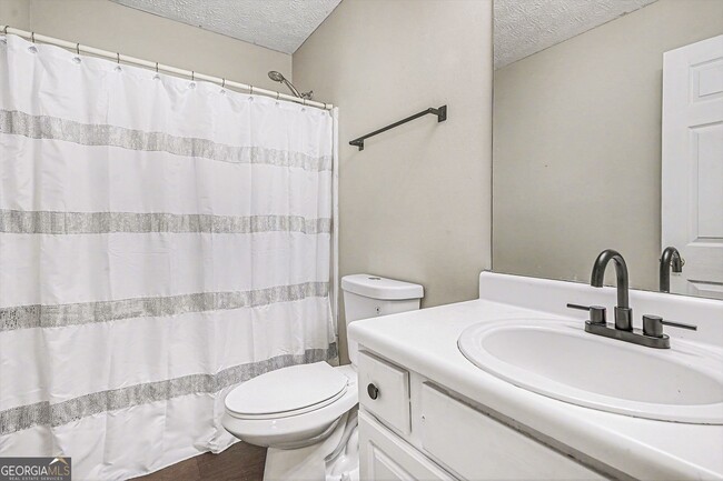 Building Photo - 12203 Crestwood Ct