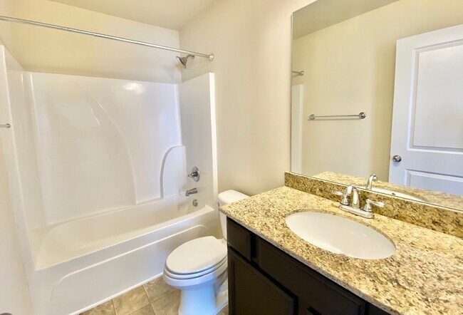 Building Photo - 602 Deertrack Run