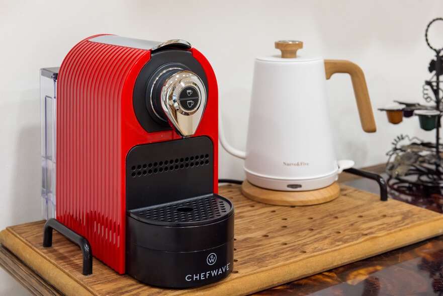 Building Photo - 48 Llanfair Rd