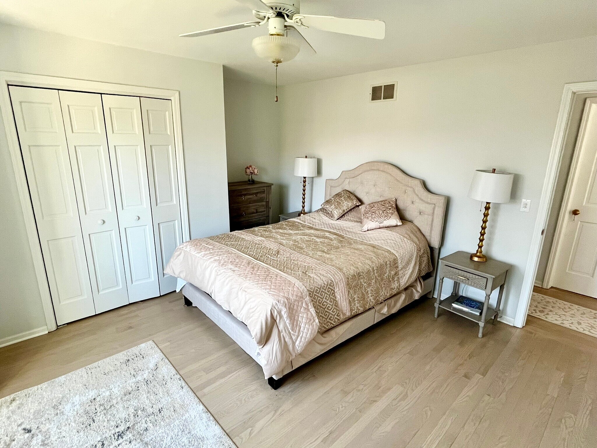 Building Photo - 4311 Camelot Cir