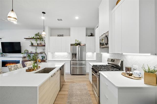 Building Photo - 1421 Rose Willow Wy