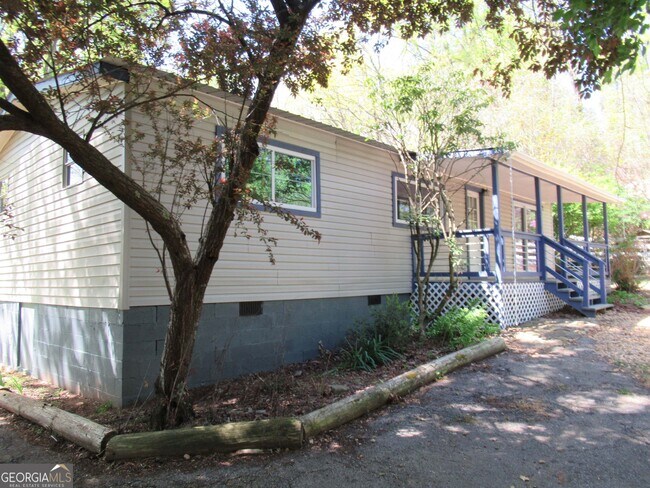 Building Photo - 229 Fox Mountain Rd