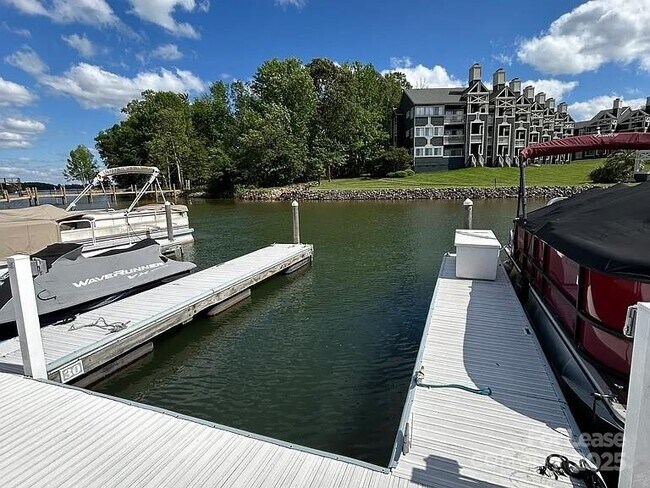 Building Photo - 2129 Regatta Ln