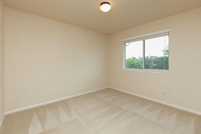Building Photo - 13906 Marigold Bloom Ln