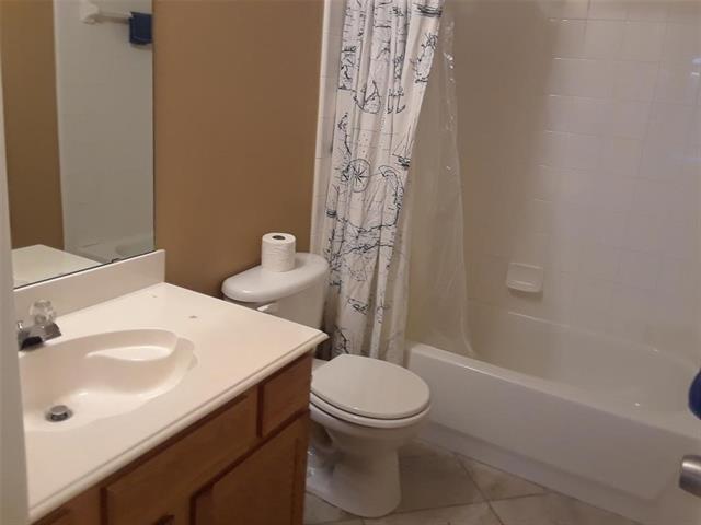 Building Photo - 2428 Collier Dr